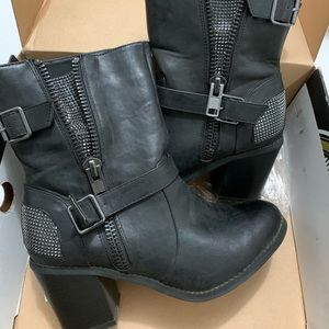 Torrid boots